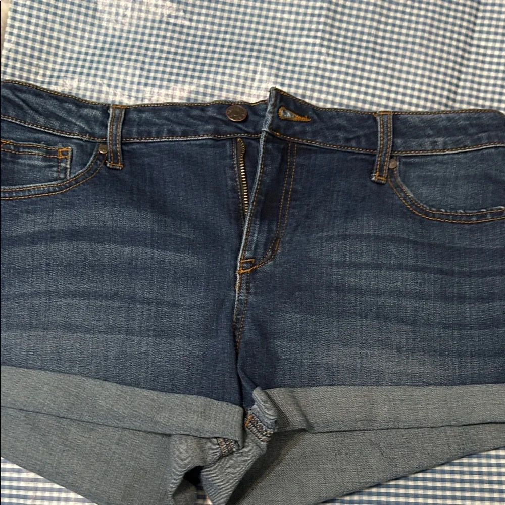 Celebrity Pink Dark Blue Jean Shorts - Picture 2 of 7